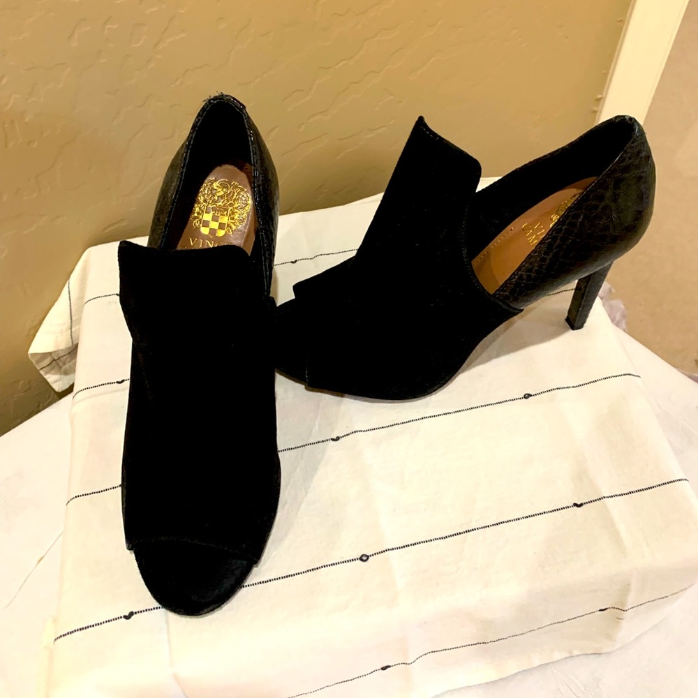 Vince Camuto shoes size 8.5